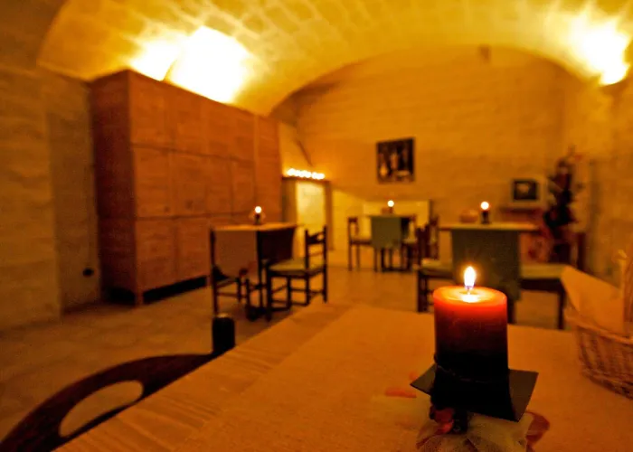 Valentino לינה וארוחת בוקר